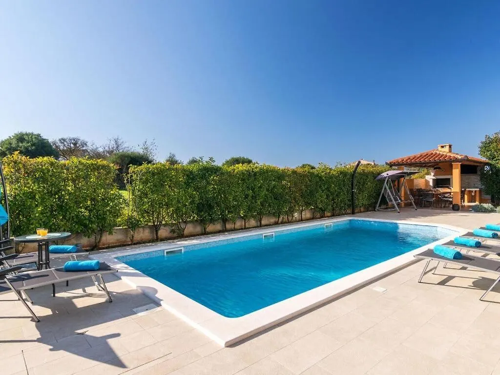 Villa Linden Tree Pula Croatia